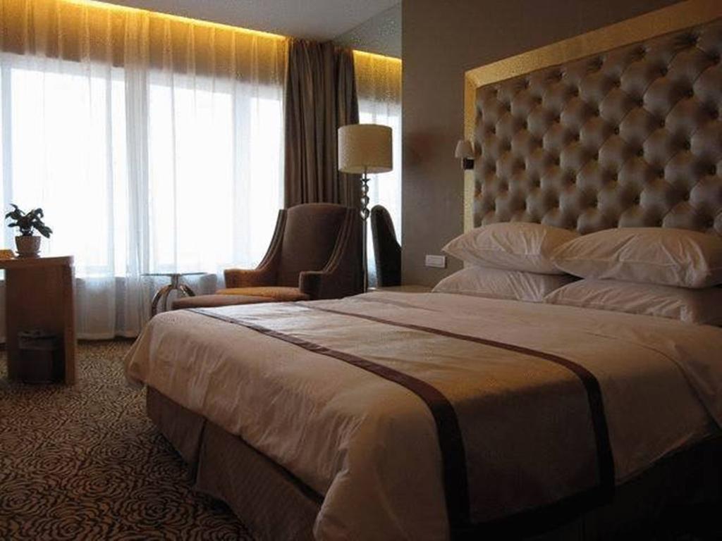 Glarun Jinling Hotel Нанкин Екстериор снимка