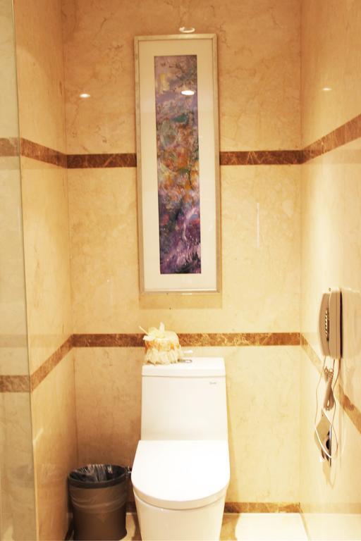 Glarun Jinling Hotel Нанкин Екстериор снимка