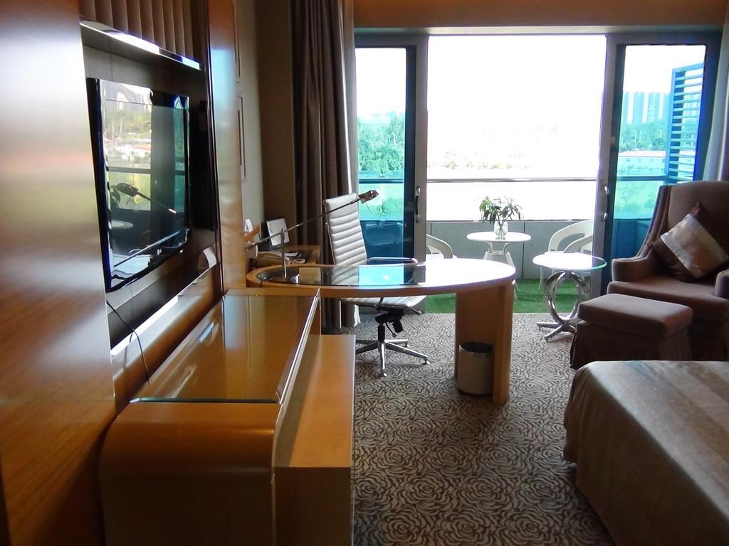 Glarun Jinling Hotel Нанкин Екстериор снимка