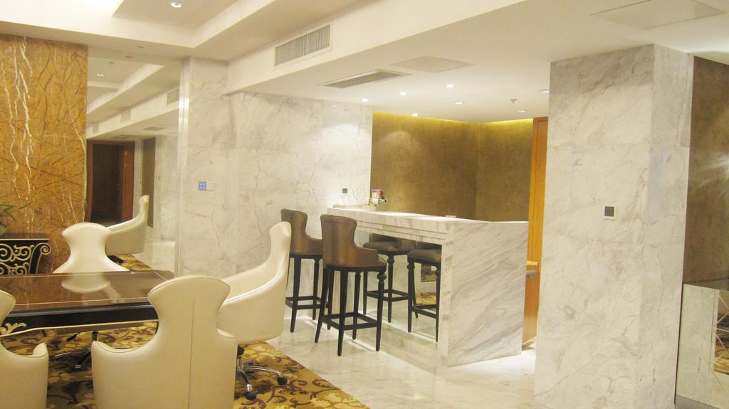 Glarun Jinling Hotel Нанкин Екстериор снимка