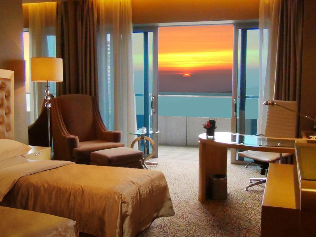 Glarun Jinling Hotel Нанкин Екстериор снимка