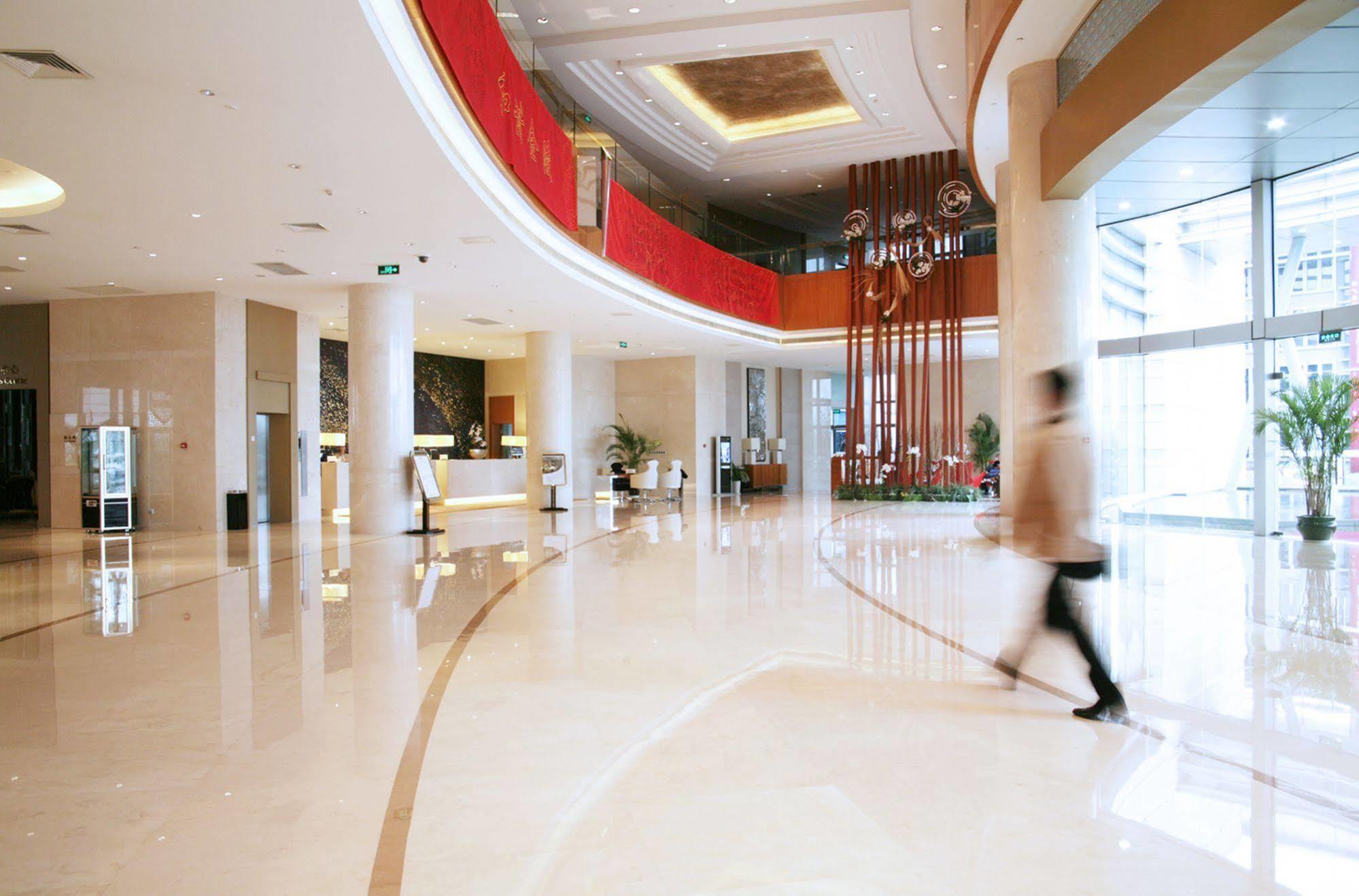 Glarun Jinling Hotel Нанкин Екстериор снимка