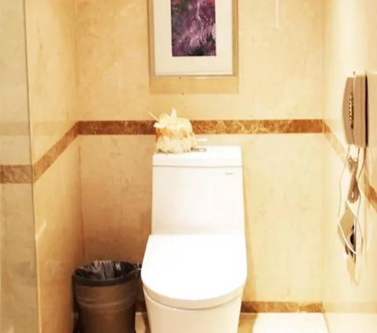 Glarun Jinling Hotel Нанкин Екстериор снимка